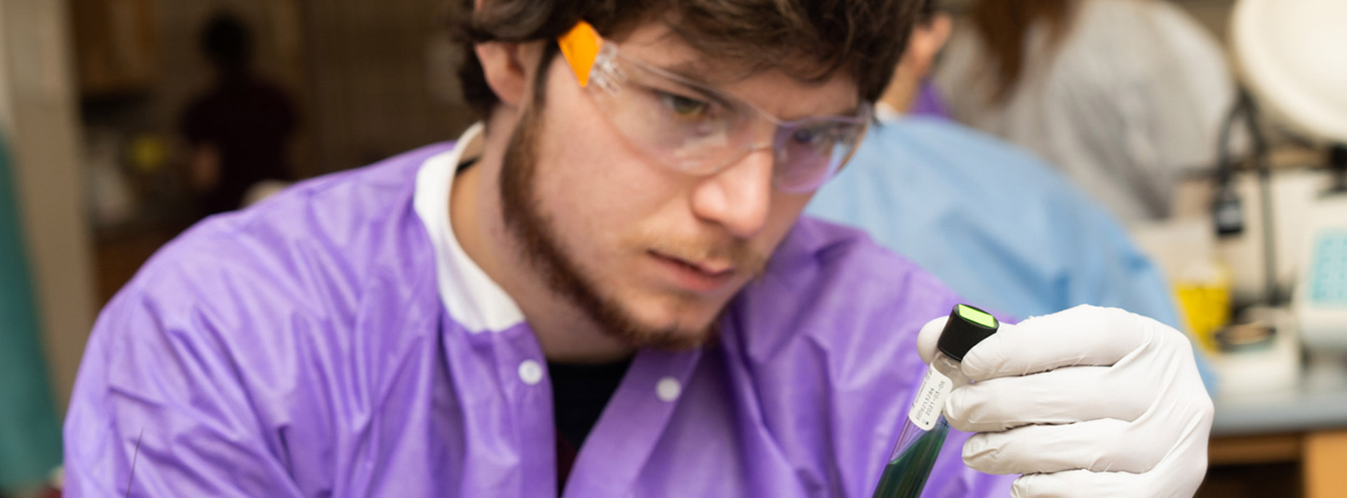 MLS student Andrew Ashmore working in lab