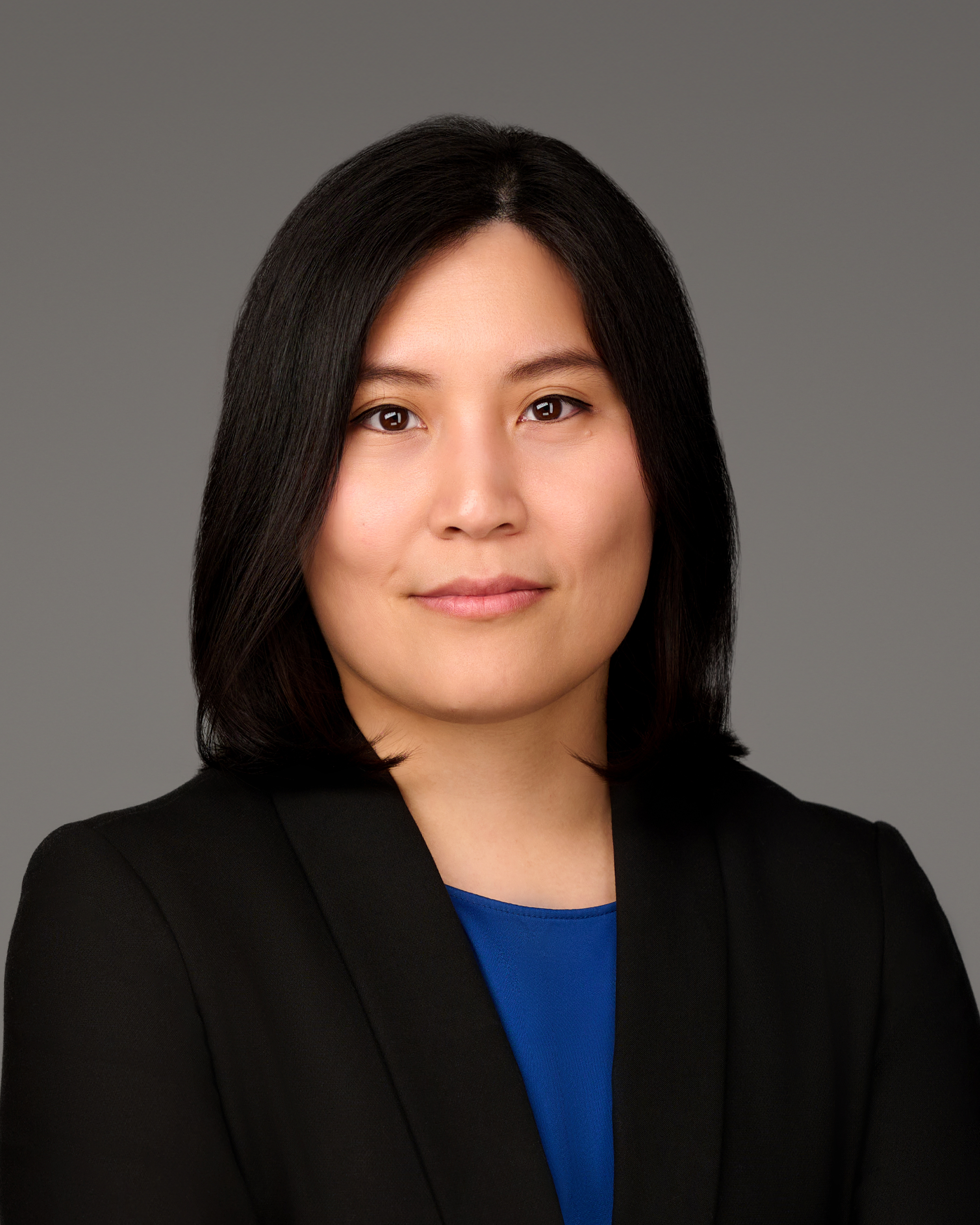 Professional photo of Angela Jeong