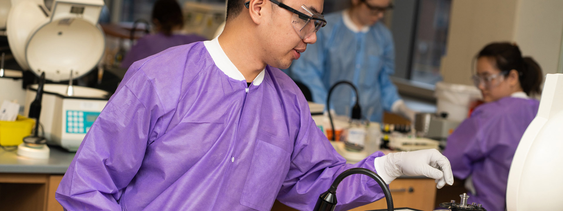 MLS Students working in a lab